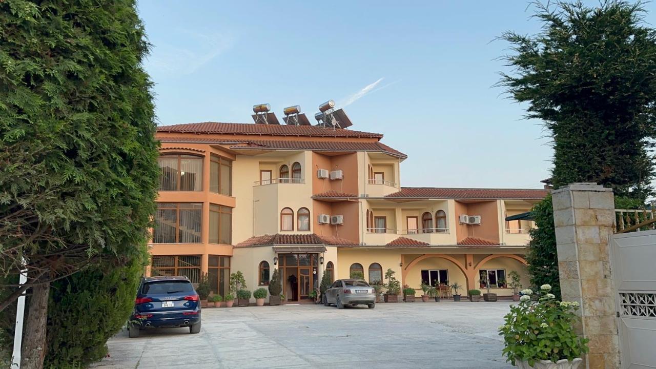 Hotel Rritja E Koranit Tushemisht Exterior foto